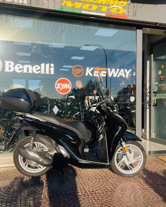 HONDA SH 150 TUTTO INCLUSO ANCHE PASSAGGIO! MINI