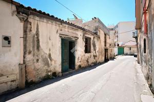 2 LOCALI A PALERMO