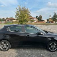 Alfa Romeo Giulietta 1.6 105cv