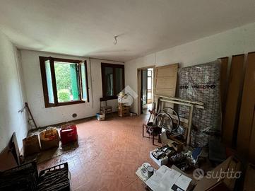 2 LOCALI A TORREBELVICINO