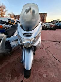 Suzuki Burgman 400.