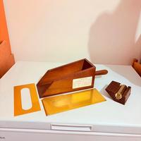 Distributore francese vintage di carte da gioco