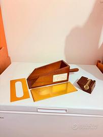 Distributore francese vintage di carte da gioco