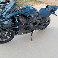 YAMAHA R7 700 12/2023 6800 KM