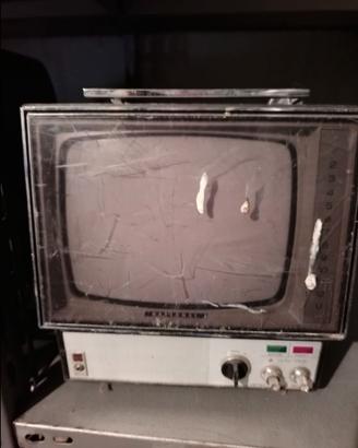 Tv anni 60 piccolo