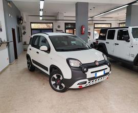 FIAT Panda Cross 1.0 FireFly S&S Hybrid VARI COL