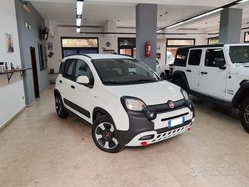 FIAT Panda Cross 1.0 FireFly S&S Hybrid VARI COL