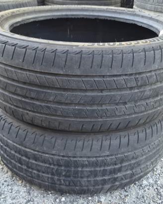 2 Pneumatici 245/45 R20 Bridgestone Aelanza 001 Rf