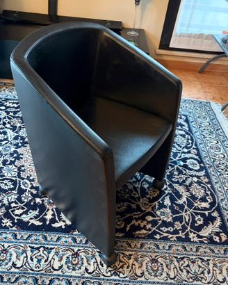 Poltroncina in vera pelle