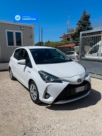 Toyota Yaris 1.5 Hybrid 5 porte Business