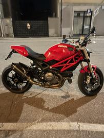 Ducati monster 1100 evo