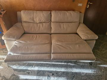 Divano poltrone sofa' di pelle 3 posti