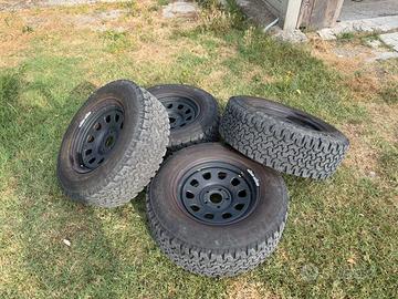 Cerchi con Gomme off-road