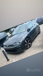 VW Golf 8 GTD 2.0 TDI 200 CV DSG