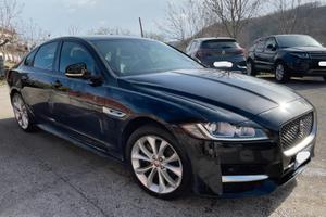 Jaguar XF 2.0 D 180 CV aut. R-Sport /(incidentata)