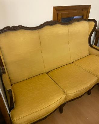 Divano 3 posti mai utilizzato