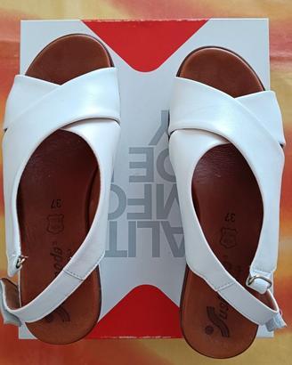 Scarpe (sandali) donna Susimoda pelle color bianco