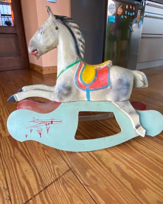 Cavallino a dondolo vintage