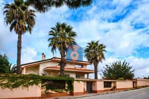 Castelvetrano Villa Con Piscina In Zona Nord