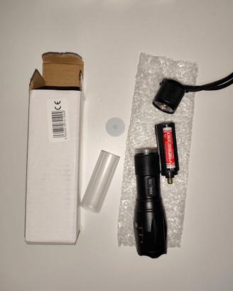 Torcia Led Zoom T6 XML- Tascabile Tattica 800lm