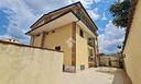 4-locali-a-casapulla