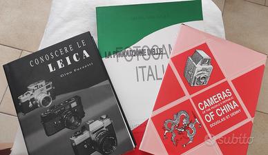 libri di macchine fotografica 