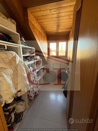 Trilocale mansardato nuovo ben rifinito cod. 488