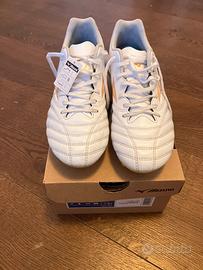 Scarpe calcio Mizuno nuove