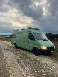 Mercedes sprinter