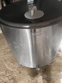 Frigorifero industriale per latte