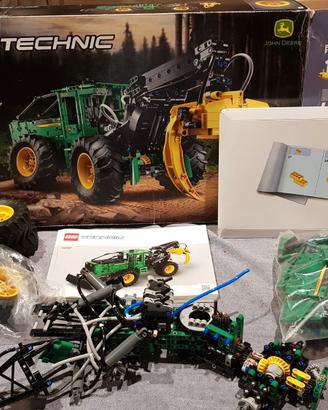 LEGO Technic 42157 con scatola e istruzioni