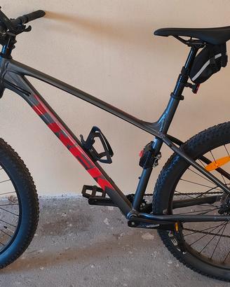 Mountain Bike ROSCOE 6