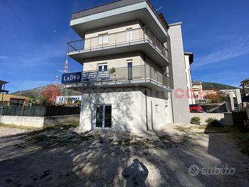 Negozio L'Aquila [Cod. rif 3241817ACG]