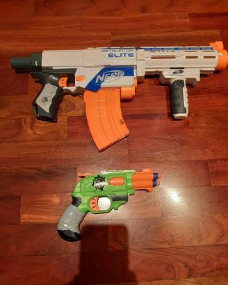 1 NERF RETALIATOR ELITE + 1 PISTOLA ZOMBIE 