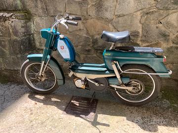 Scooter Peugeot 104 V anno 1972