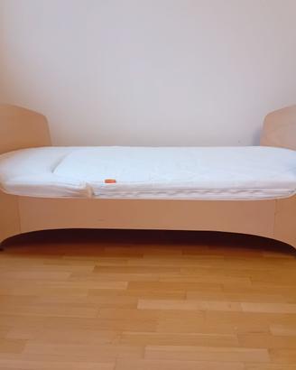 Leander. Lettino e fasciatoio