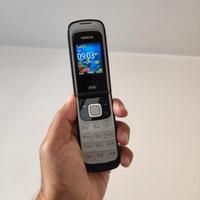 Nokia 2720A-2 telefono cellulare a conchiglia nero