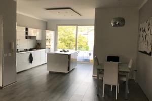 Appartamento ristrutturato a nuovo, moderno