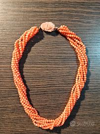 Collana vintage torchon in corallo
