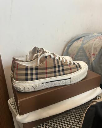 Scarpe Burberry