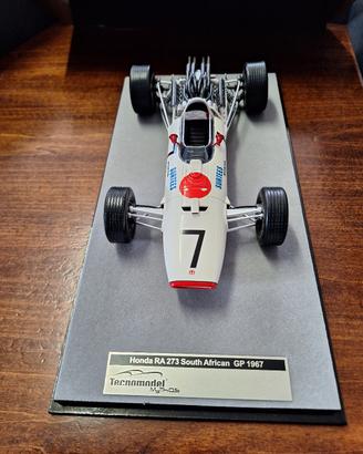 Honda RA 273 South African GP 1967 scala 1/18 marc
