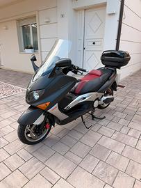 Yamaha T-Max - Black Max