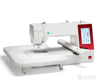 Macchina ricamatrice Elna Expressive 830L