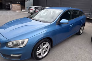 Volvo V60 D2 Geartronic Summum