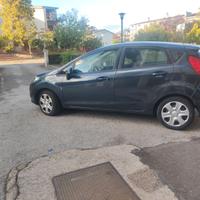 Ford Fiesta diesel GANCIO TRAINO