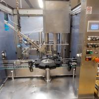 imbottigliatrice e tappatrice 