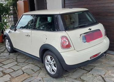 MINI 1.6 BENZINA 55 KW DEL 2012 CON SOLI 89.000 KM