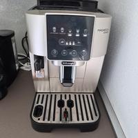 Macchinetta caffè Delonghi Magnifica start