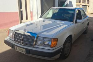 Mercedes Benz signorile ben tenuta