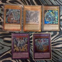carte di Yu-Gi-Oh drago bianco occhi blu 